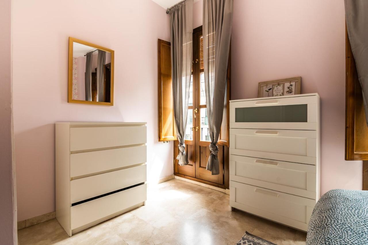 גרנדה Tuguest Isabel La Catolica II Apartment מראה חיצוני תמונה